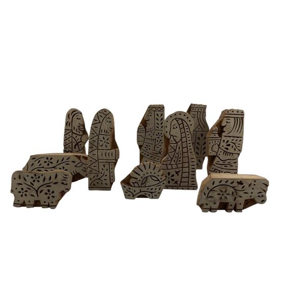 Pier 1 Hand Carved Holy Night A Rustic Nativity Scene Told in Hard Carved Wood - Picture 1 of 6